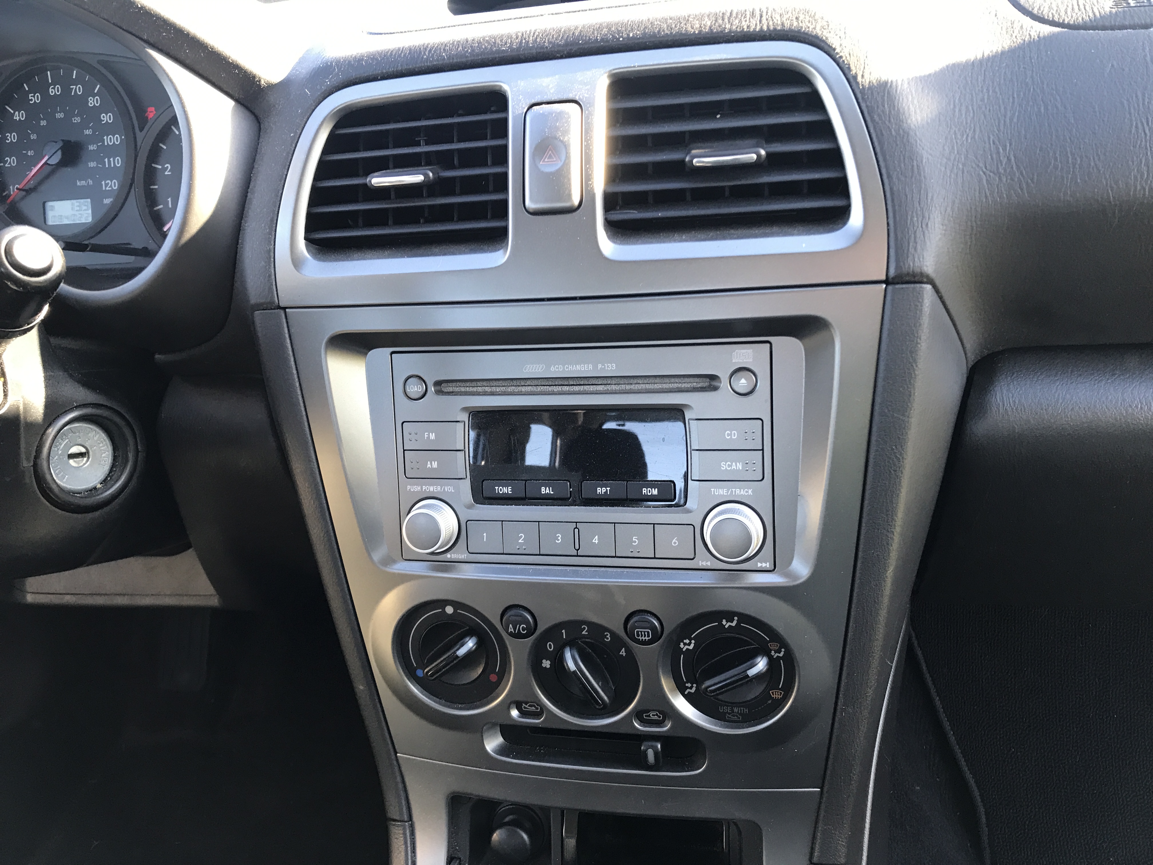 2005 Saab 9-2X — photo 23